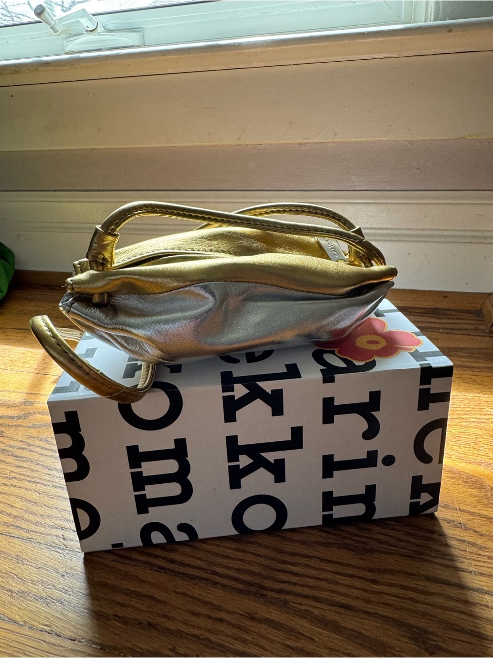 Marimekko *mini* Karla “candy wrapper” gold and silver leather bag - Picture 2 of 4